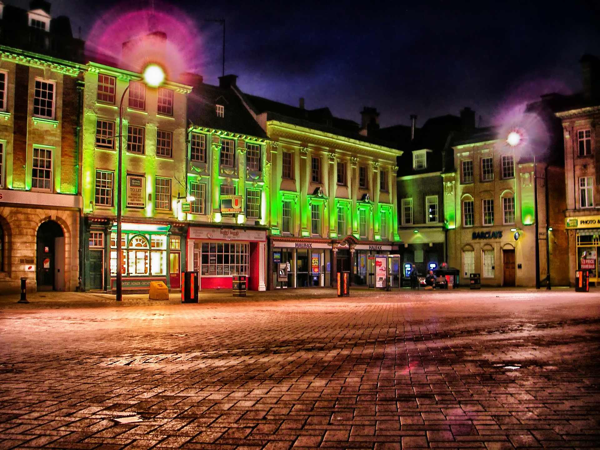 Northampton market square at night